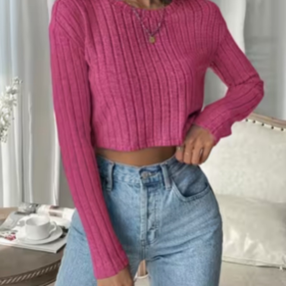 Cropped Ribbed Knit Sweater - Pink
